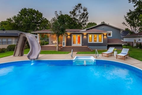 Pool/HotTub, Firepit Mile to Slaughter Pen & town