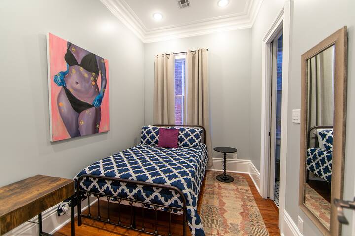 Governors Historic Home 5Bed/5.5BA gallery image 5