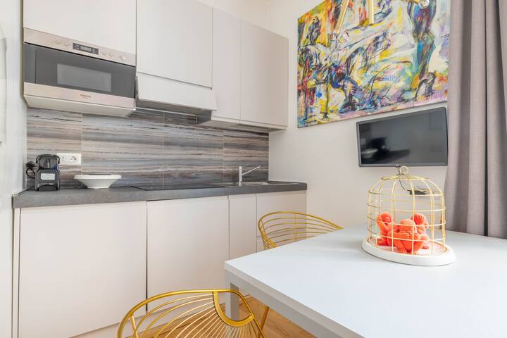 TRINITA’ DEI MONTI new apt in the Heart of Rome gallery image 4