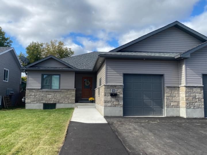 Dunlop Island Vacation Rentals & Homes Petawawa, Canada Airbnb