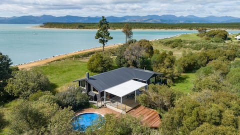 waterfront classic kiwi bach