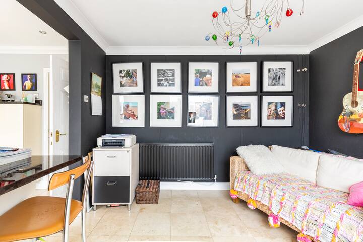 Room in Airy 🏡 access RHS Bridgewater Manchester gallery image 3