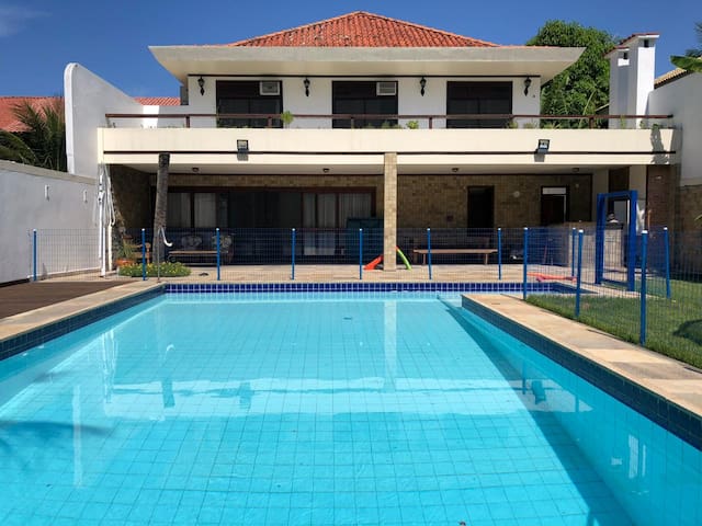 Casa Luxuosa 4 Qts a 200m da praia da Barra