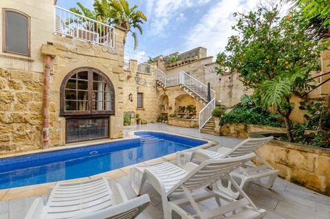 300y/o Gozo Villa with 2 Pools + Incredible Garden