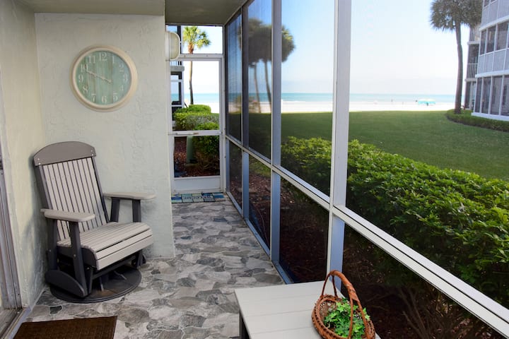 LUXURY BEACH CABANA ON SIESTA KEY