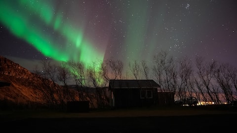 Cozy Cabin in Hveragerði with hot tub