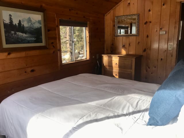 Elk Point Lodge managed Airbnb listing 3