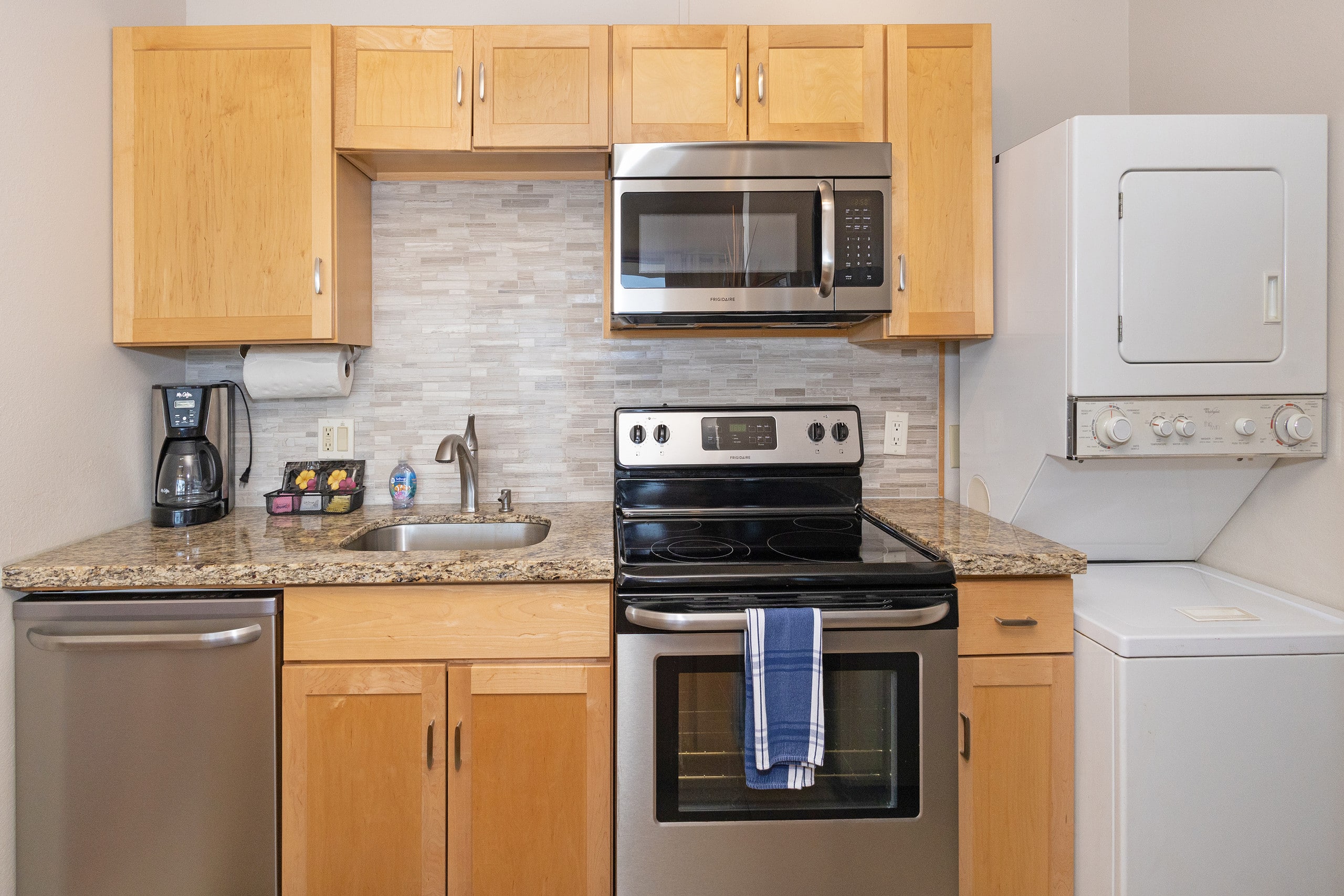 Condo in Kihei · ★4.88 · 1 bedroom · 2 beds · 1 private bath - Image 7