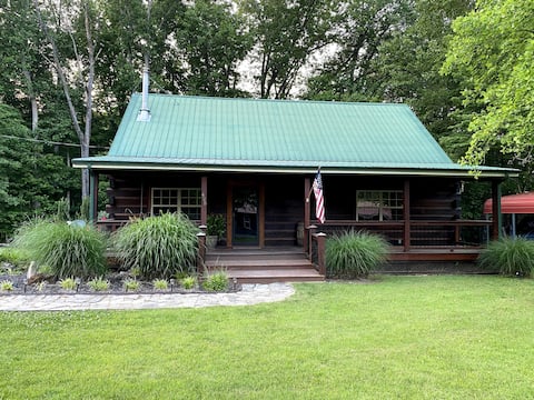 Stunning Cabin Near Green River Lake