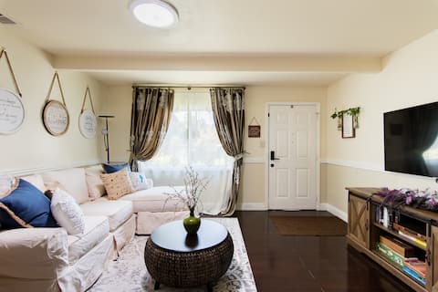 Stafford 3BR-House: Tech-Savvy, Amenities Galore