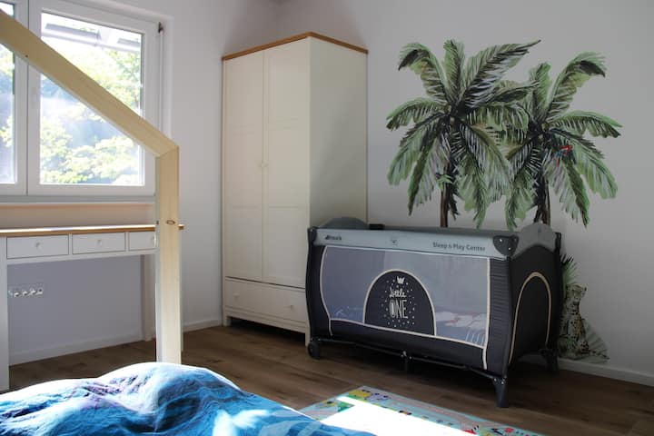 Bedroom 2 / option children's room