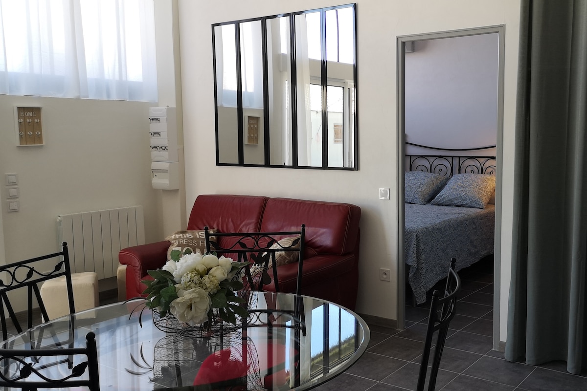 Beliebte Airbnb-Anzeige: "Recharge in an Equestrian Estate" in La Crau