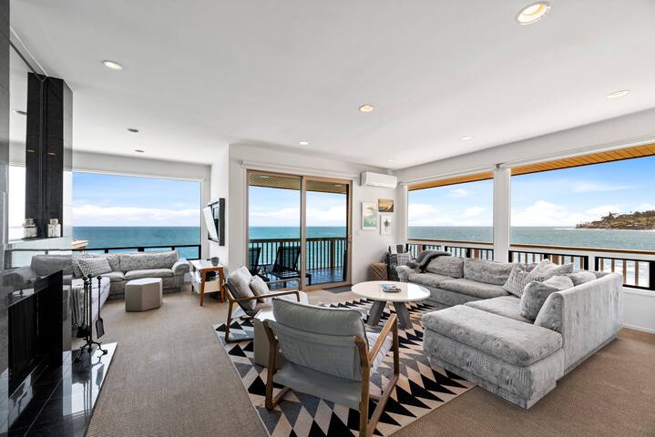 Malibu Beachfront Condo with Private Beach Access gallery image 5