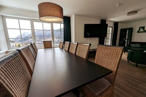 Breathtaking views, near ski lifts/spa, 135m2