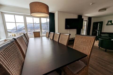 Breathtaking views, near ski lifts/spa, 135m2