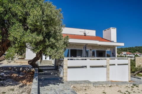 Bungalow with sea views Island Pag