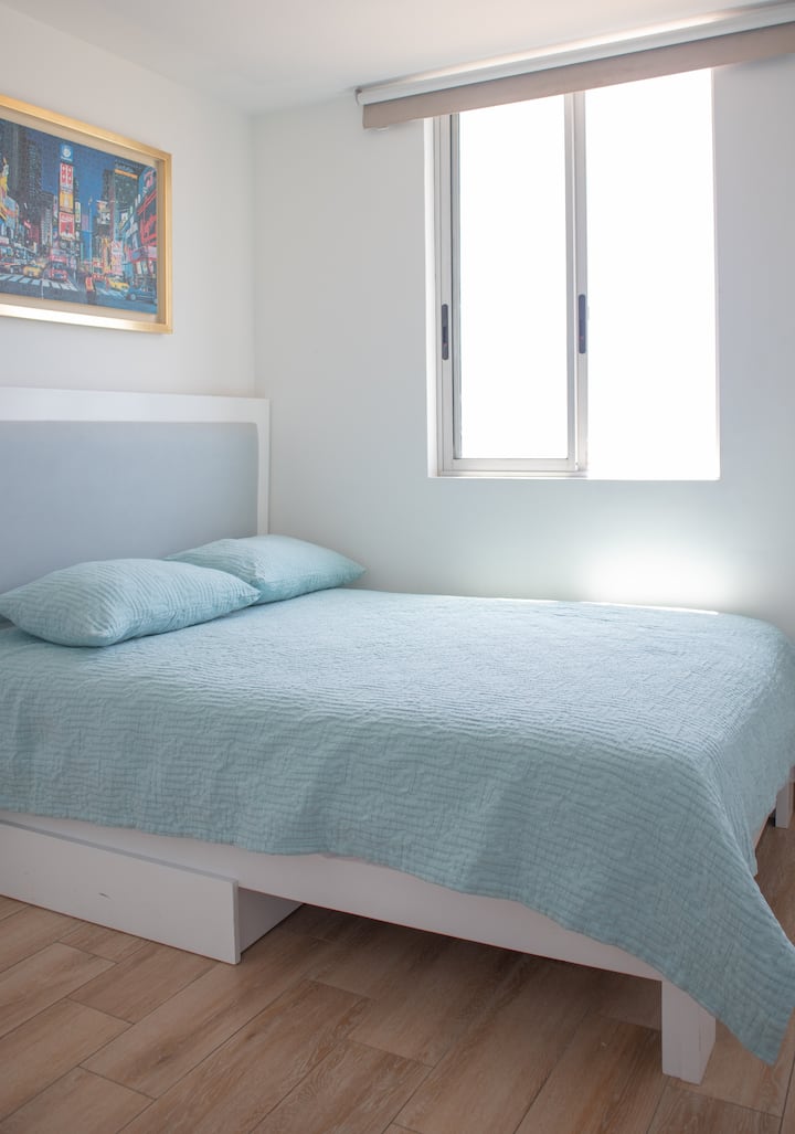 Dhoma 2 - Pusho me zhurmën e detit