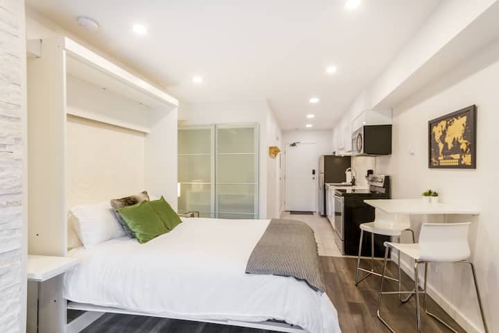 Queen Murphy-säng med "riktig madrass".