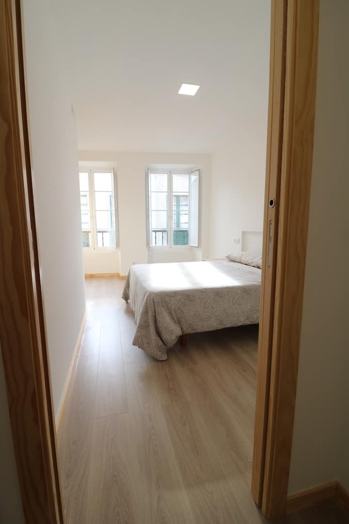 Chumba cha watu wawili. Sakafu ya juu.
Nyumba 2