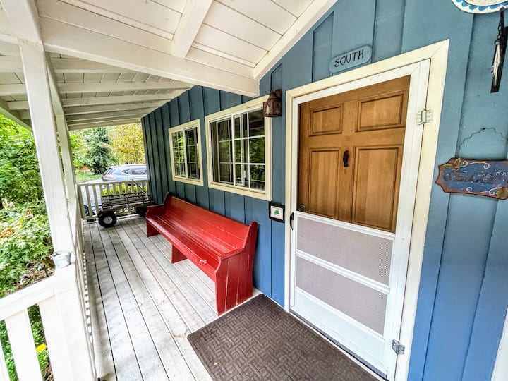 Welcome House South es la primera cabaña que encontrarás al entrar en la propiedad. 