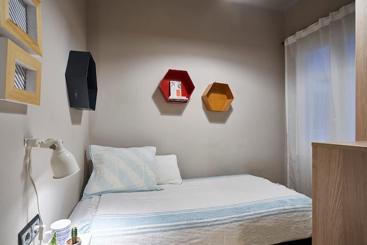 غرفة النوم 1