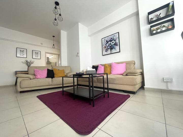 3-bdr Flat In Central Nicosia - Nicosia