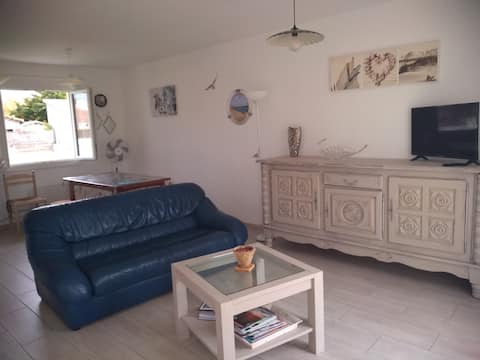 Airbnb performant: Nice little quiet house with garden à Biscarrosse