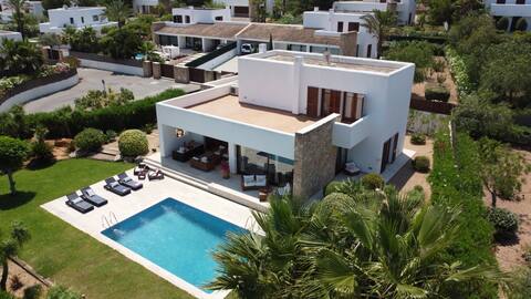 Can Rin, exclusive villa, swimming pool and ocean view