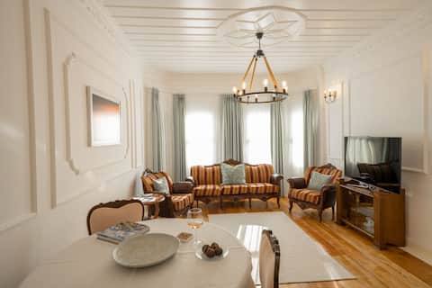 Popular Airbnb listing: Newly Renovated, Historic Stone House In Eski Foça in Foça