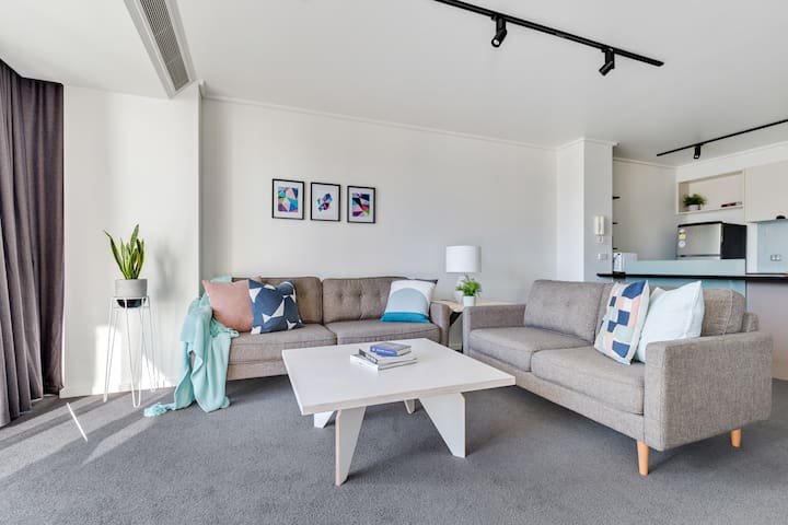 Nook Melbourne- Ada -2Bedroom/2Bth with 3 beds.
