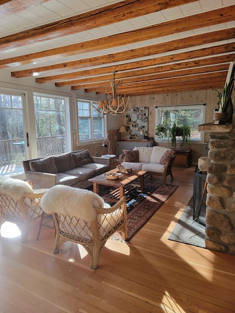 The Hideaway (Former LP Club Cottage)