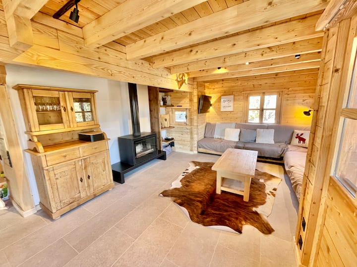 Chalet Rénové, Immense Terrasse Et Vue Splendide - Manigod