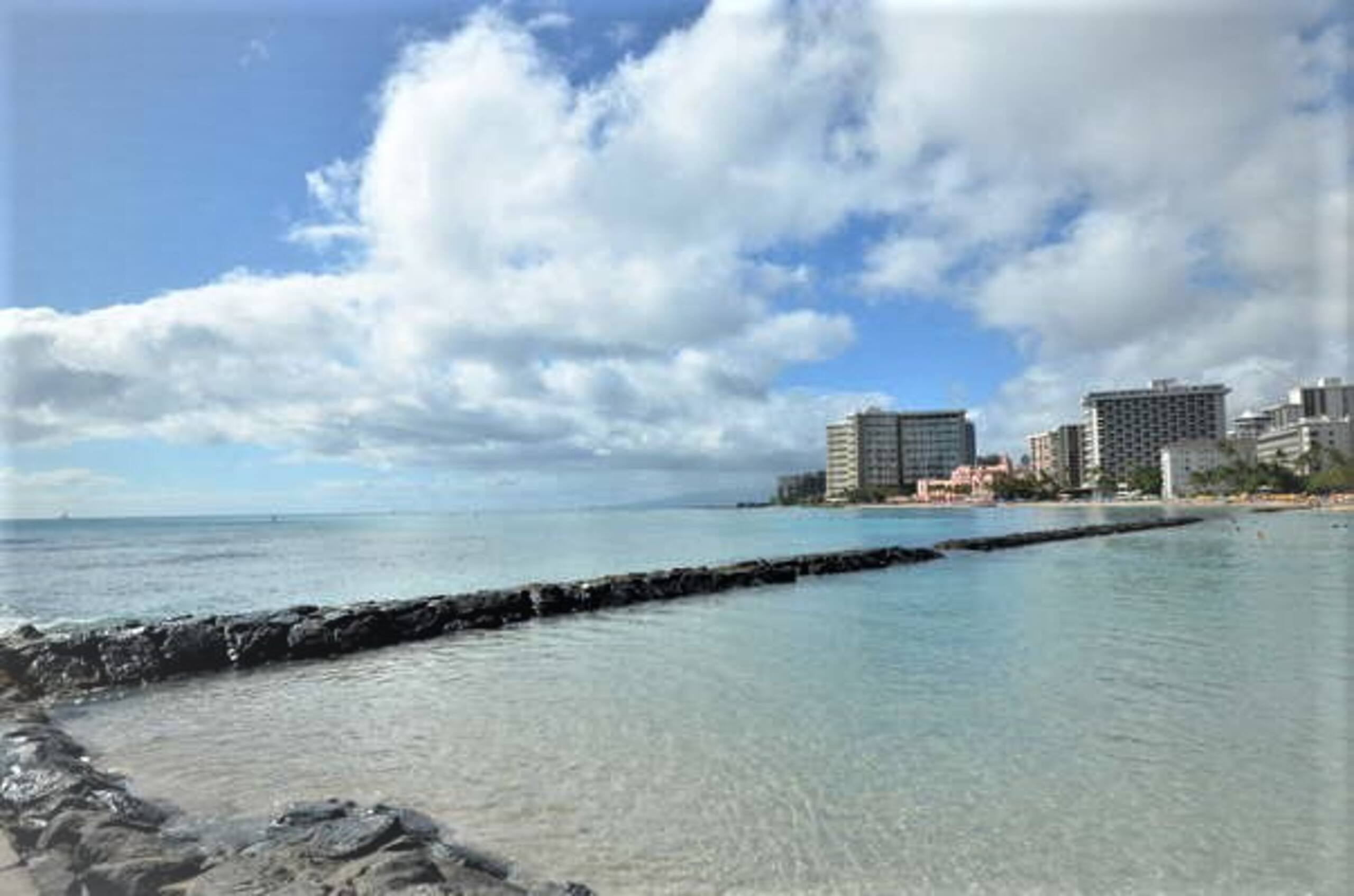 Condo in Honolulu · ★4.54 · Studio · 1 bed · 1 private bath - Image 17