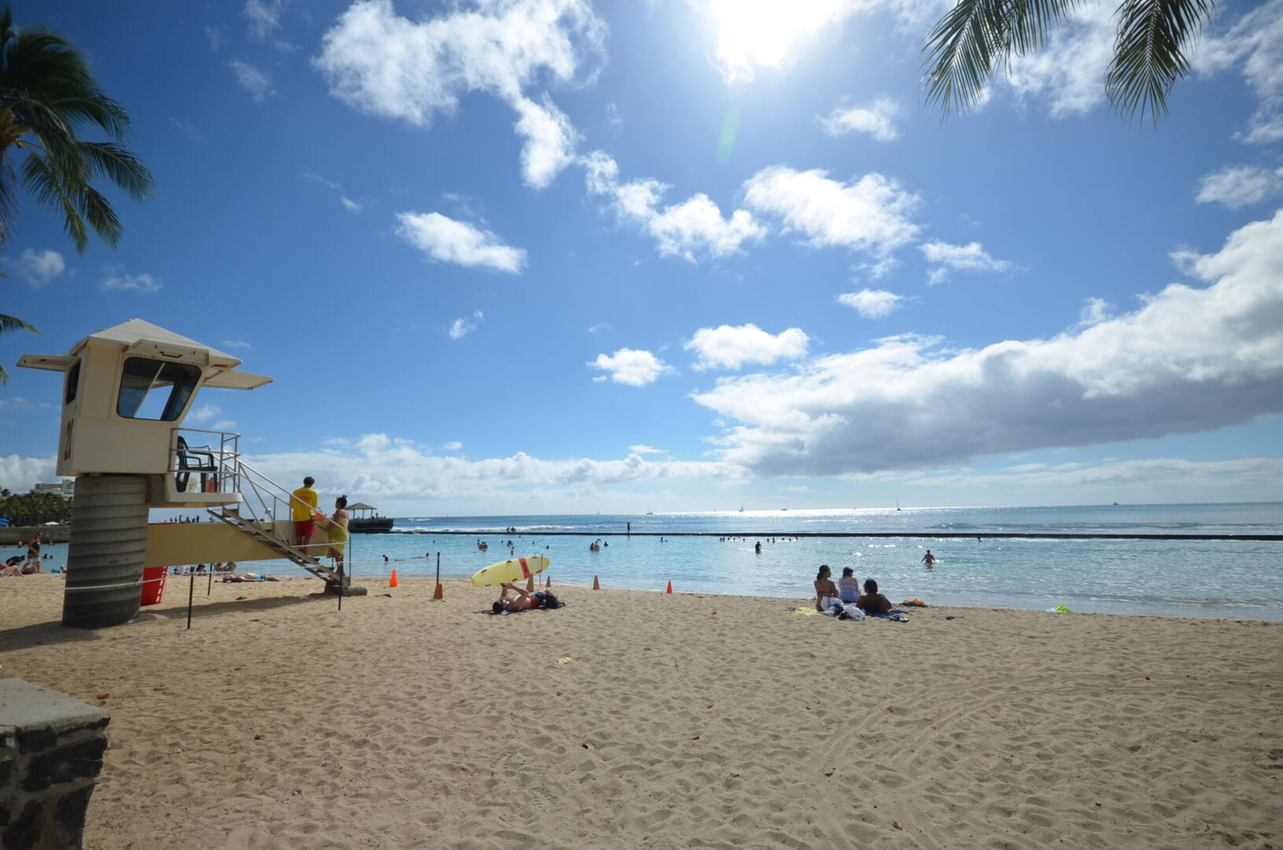 Condo in Honolulu · ★4.54 · Studio · 1 bed · 1 private bath - Image 15
