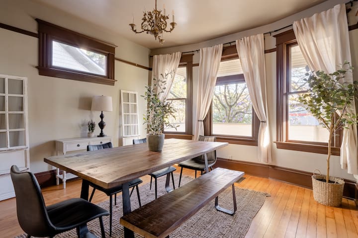 Historic Charm • Modern Comfort • Spacious • 3BR gallery image 2