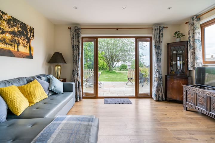 Stables-pretty, Detached, Rural/vineyards/coast - Kent