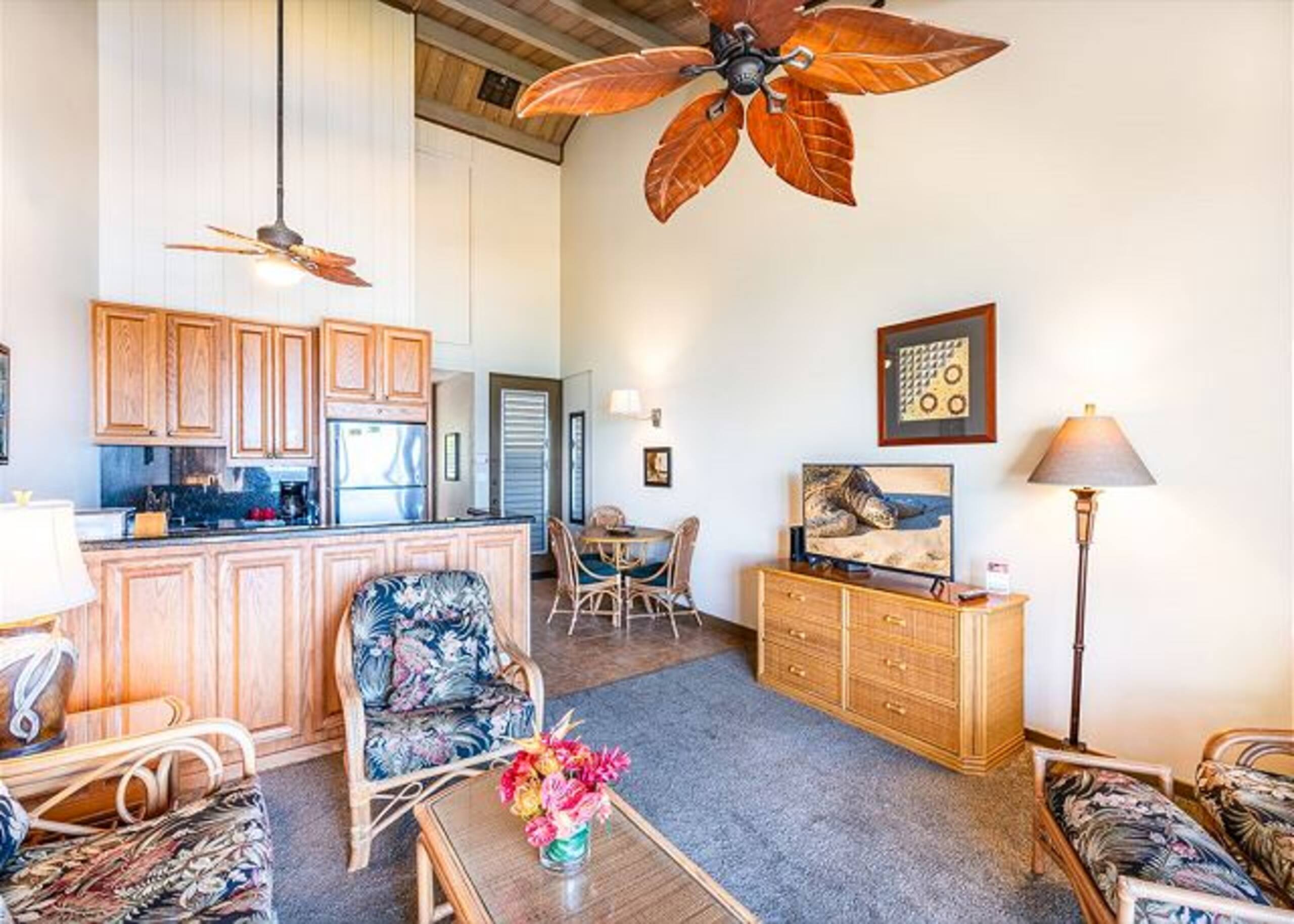 Condo in Lahaina · ★4.68 · 1 bedroom · 1 bed · 1 private bath - Image 11