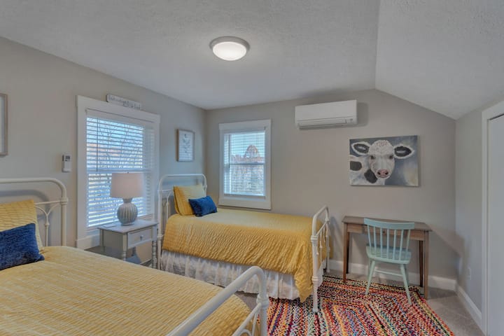 Dvojlôžková spálňa na poschodí