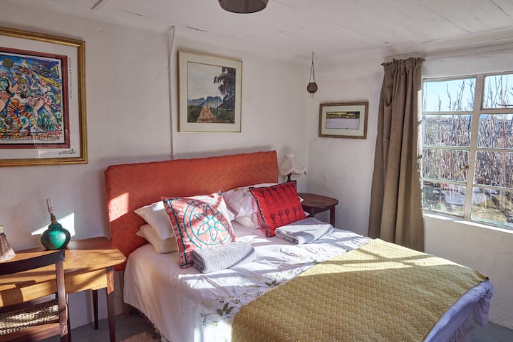 Shepherds Cottage Queen