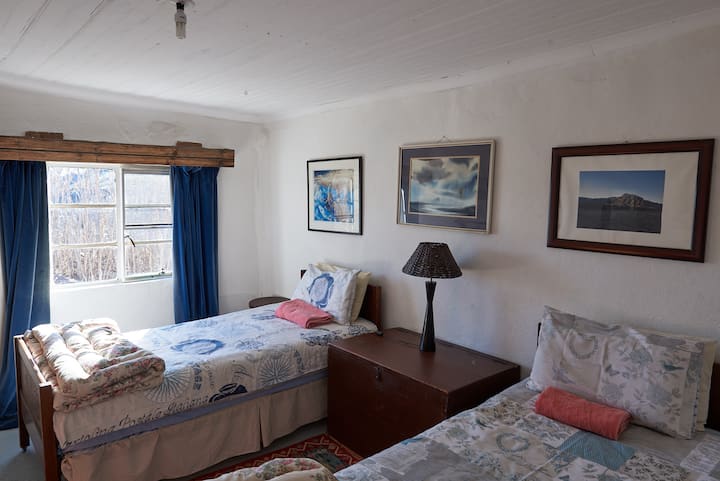 Shepherds cottage twin room