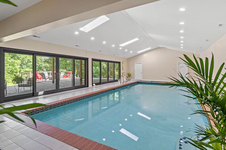 5BR, 7.2k SF & Indoor Pool on 10 Acres, Ft. Wayne