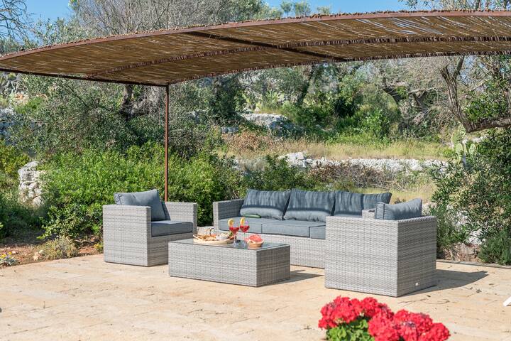 Trullo La Contessina, with pool and sea view gallery image 5