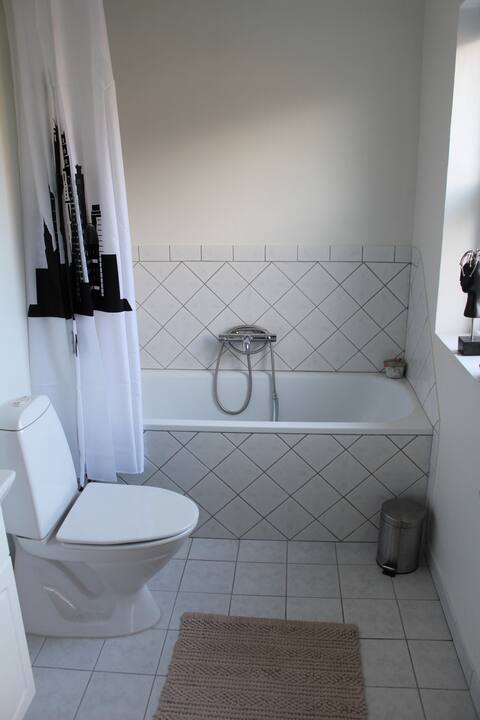 Cozy rental with Jan as a host.