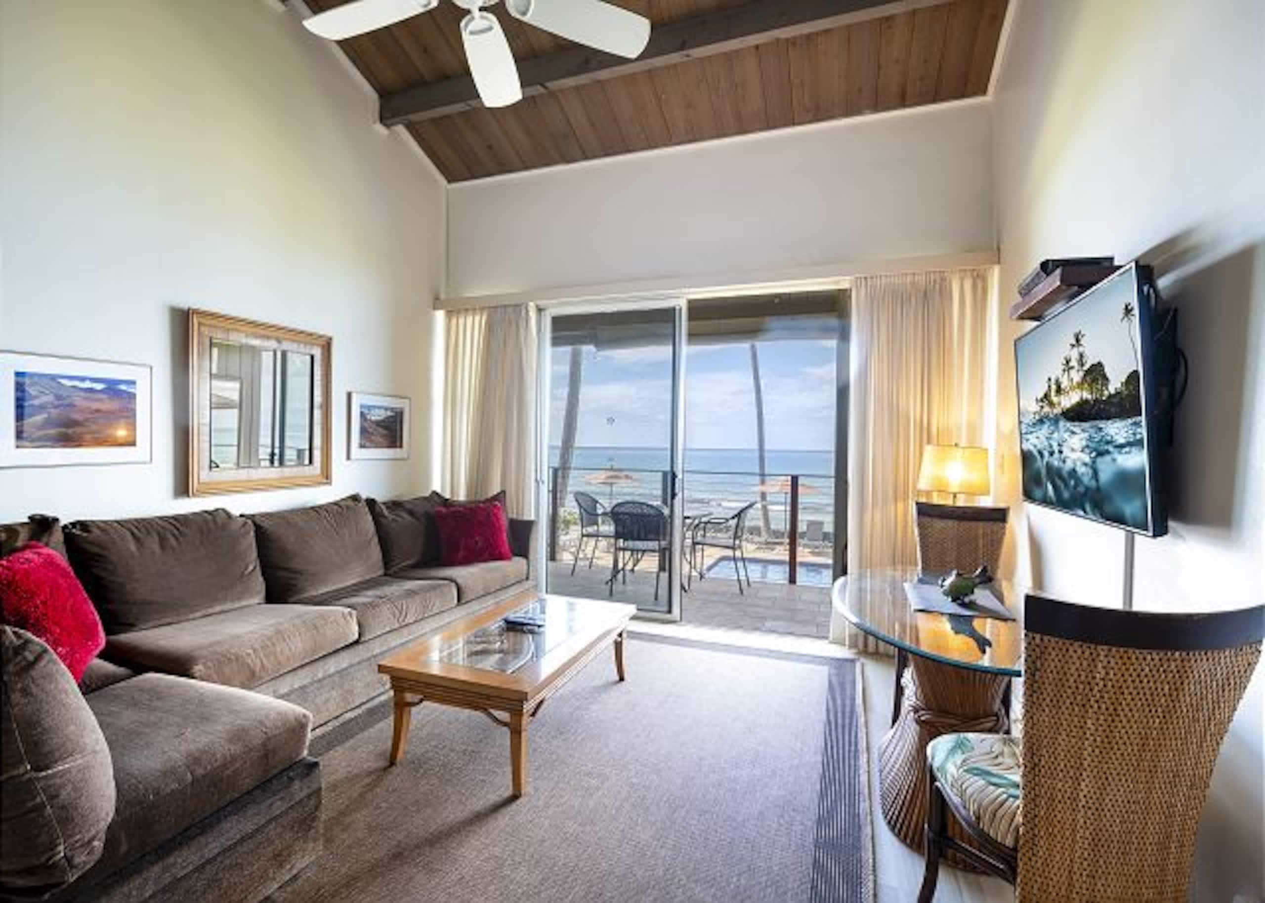 Condo in Lahaina · ★4.87 · 1 bedroom · 1 bed · 1 bath - Image 6