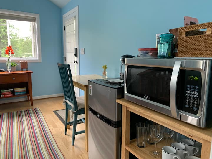 Cozy Guest Cottage In Woodstock Neighborhood - Portland, OR