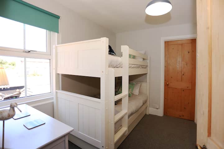 品质， Stompa 3英尺双层床。