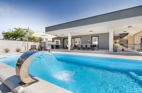 Villa Bella Vita - Rebići, New villa with pool