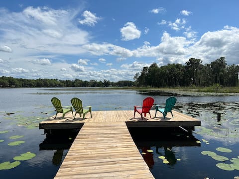 LakeFront Retreat with Dock/Porch/Firepit/Beach