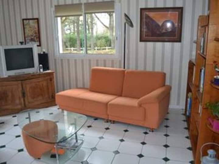 Maison à Vannes Au Calme Avec Parking Et Jardin - Vannes