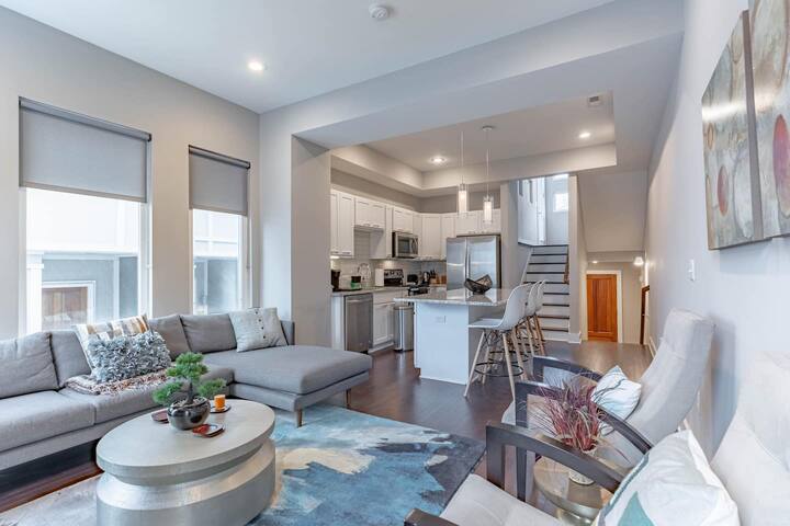 The Champagne Bachelorette Weekend in Nashville gallery image 5